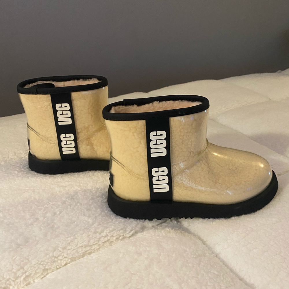 Girls UGG’s
